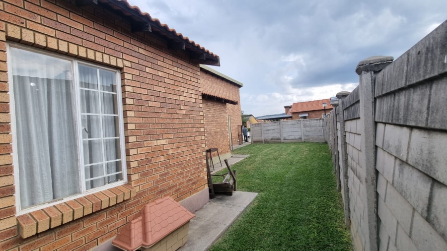 3 Bedroom Property for Sale in Waterval East North West